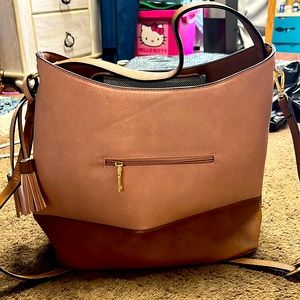 New w/out tags Jen& co hand bag